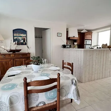 Вилла Petite Maison De Village A Deux Pas Du Port *